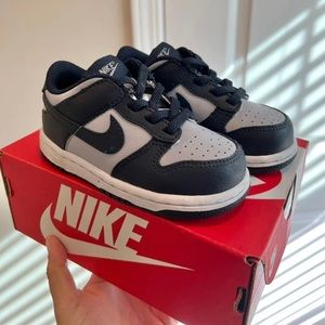 Nike low dunks toddler size 7